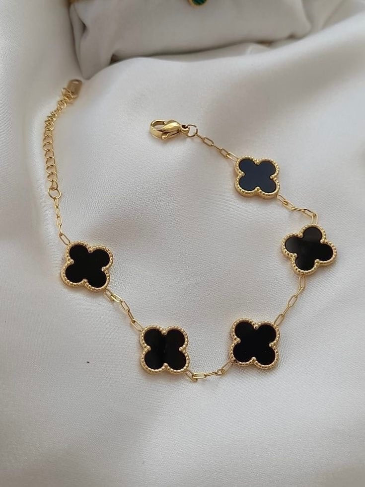 Black clover bracelet