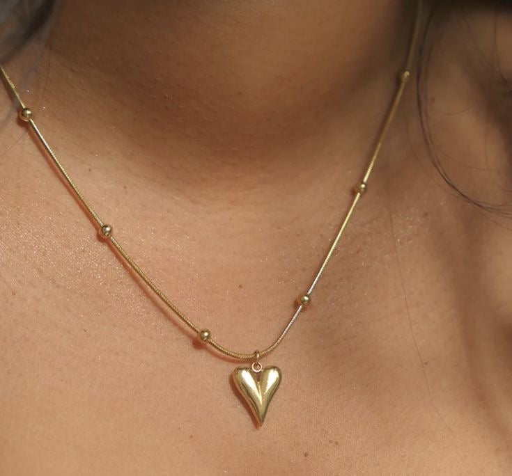 Aphrodite necklace