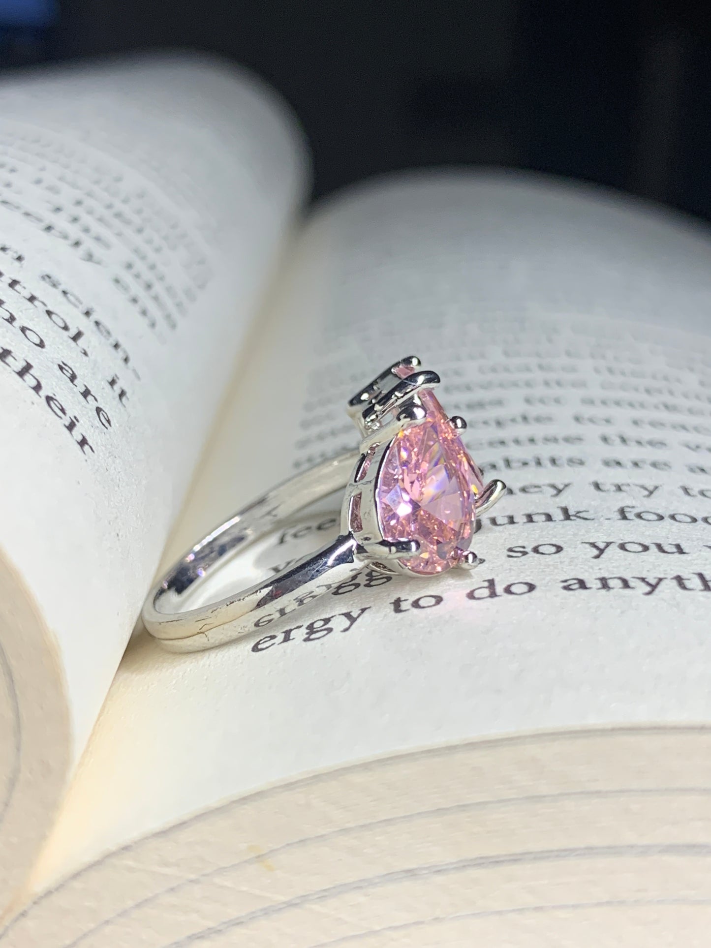 Merle Ring