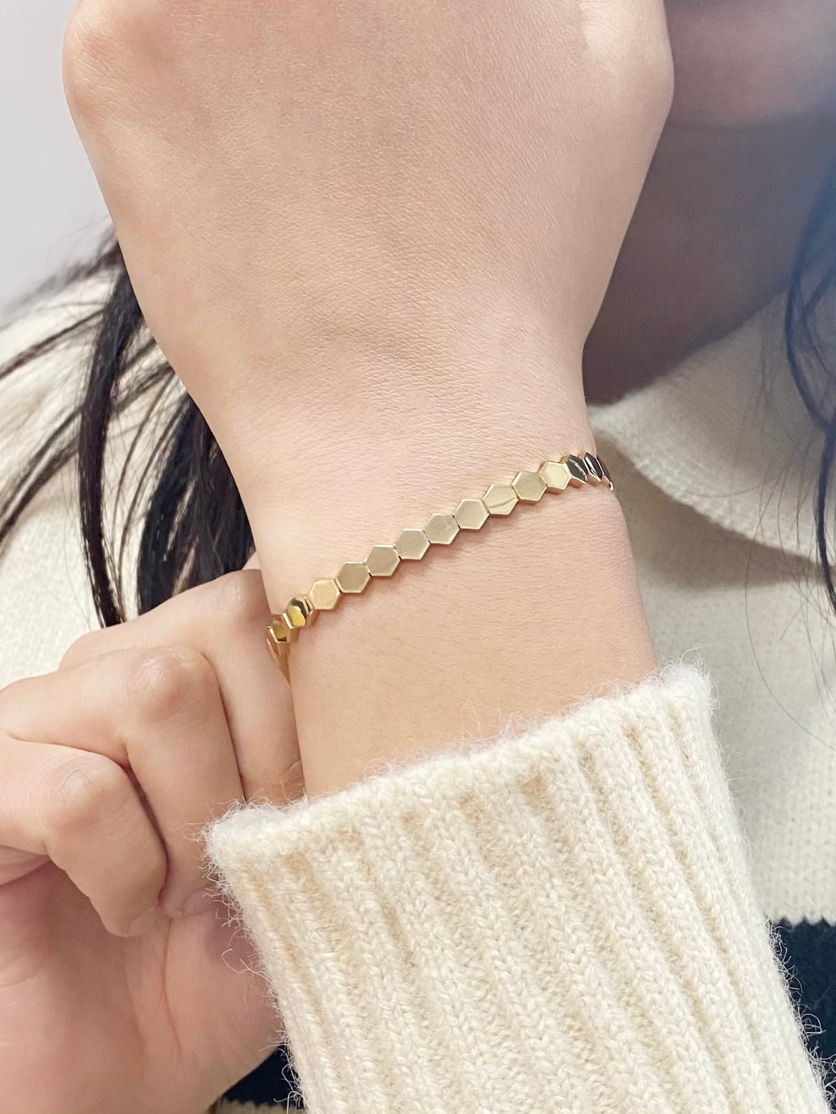 Hex bracelet
