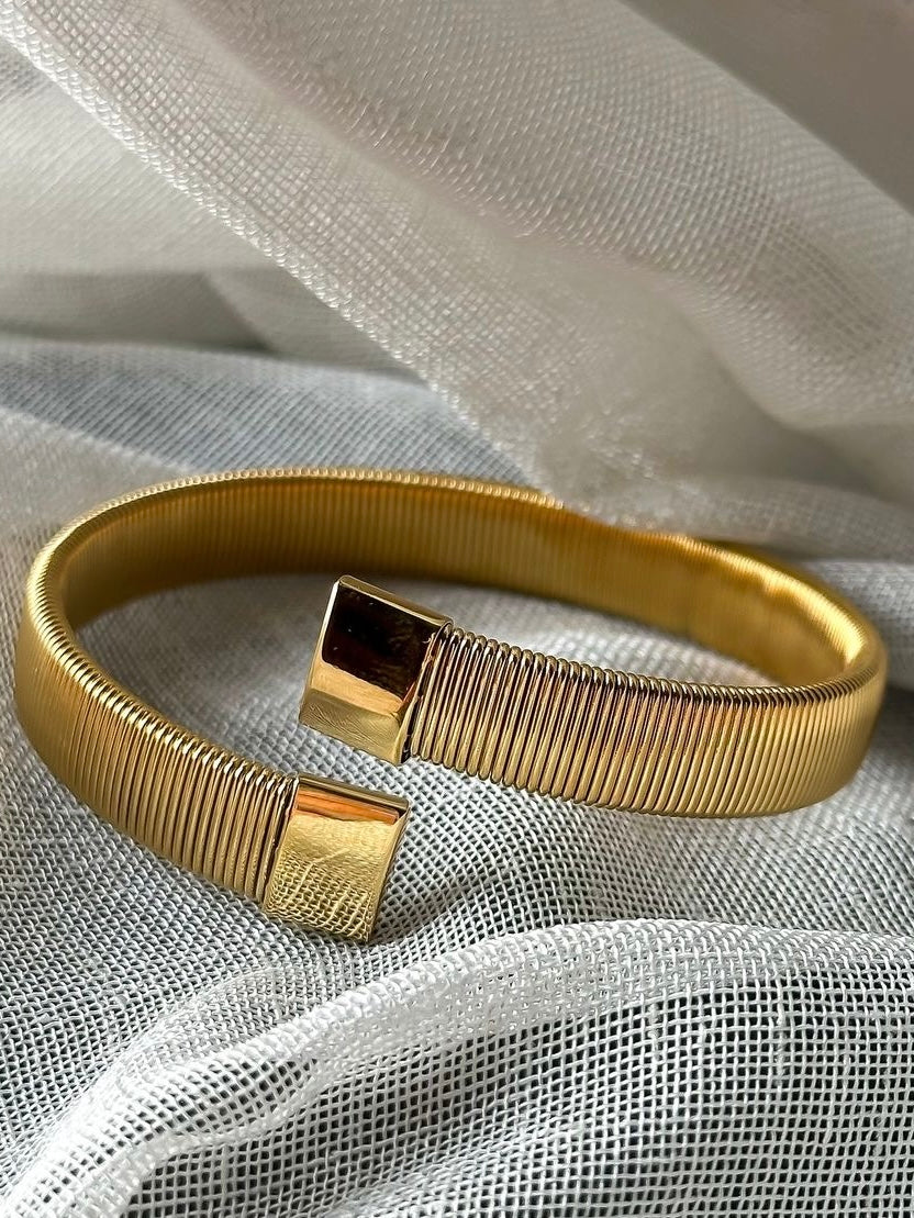 Ora bracelet
