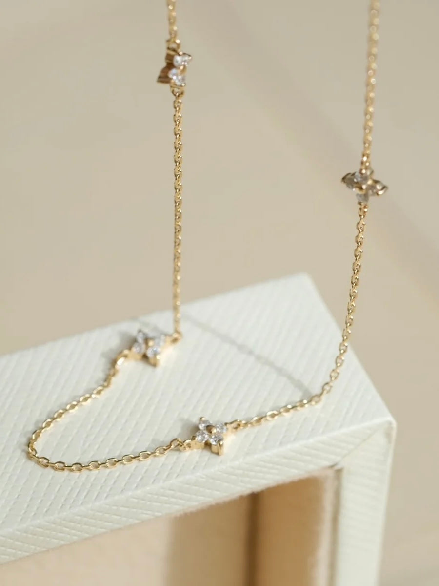 dainty floral chain bracelet