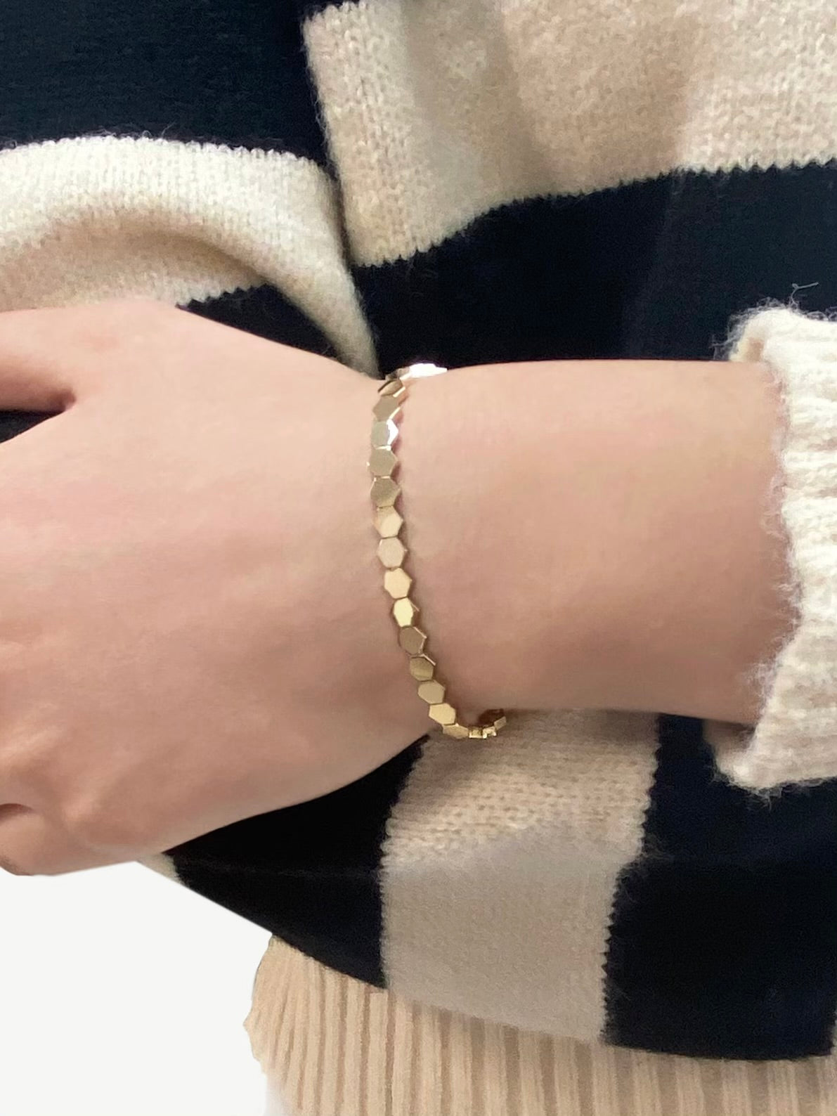 Hex bracelet