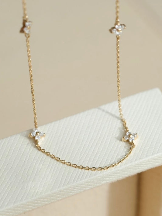 dainty floral chain bracelet