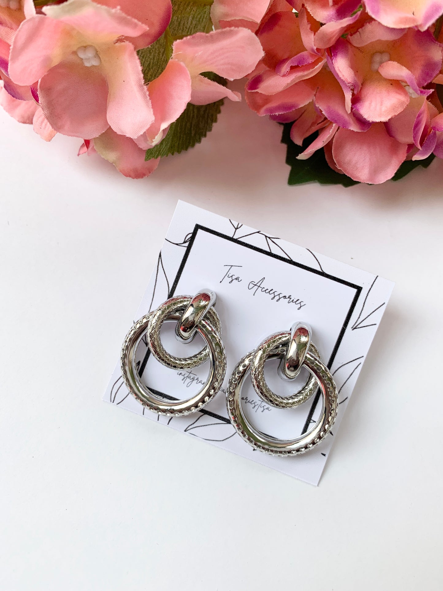 SILVER LOOPS